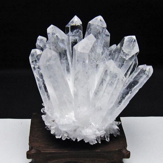 水晶 クラスター 水晶 原石 台座付属 一点物 おまかせ便 182-8648