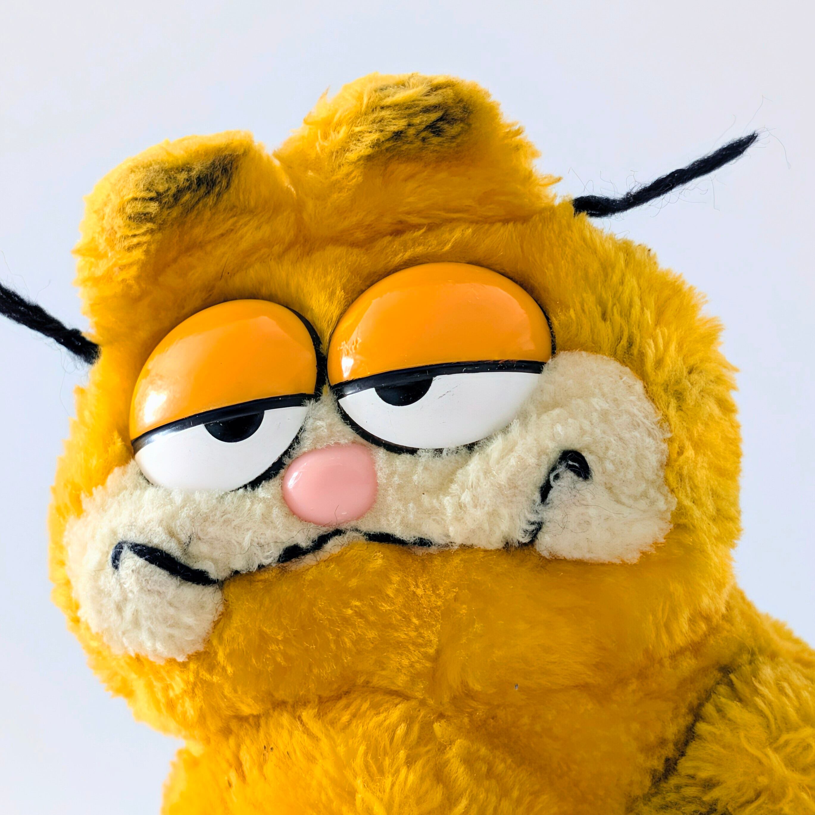 ☆ VINTAGE 1980年代初期 ☆【 Garfield ( ガーフィールド ) 】『 ガーフィールド / おすわり左向き 』Sサイズ / ぬいぐるみ プラッシュ plush 1980年代年製 〚アメリカン雑貨 アメトイ〛