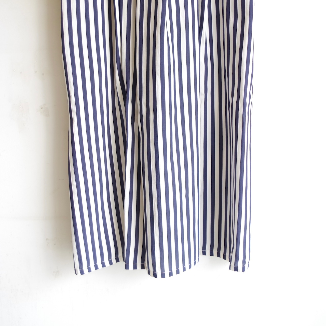 SINME ストライプタックノースリーブワンピース ショート