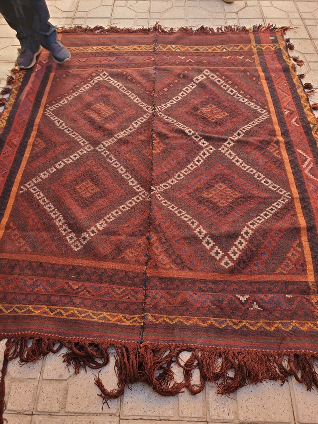 絨毯クエスト44【No.32】Kilim (90年) ※現在、こちらの商品はイランに置いてあります。ご希望の方は先ずは在庫のご確認をお願いします。