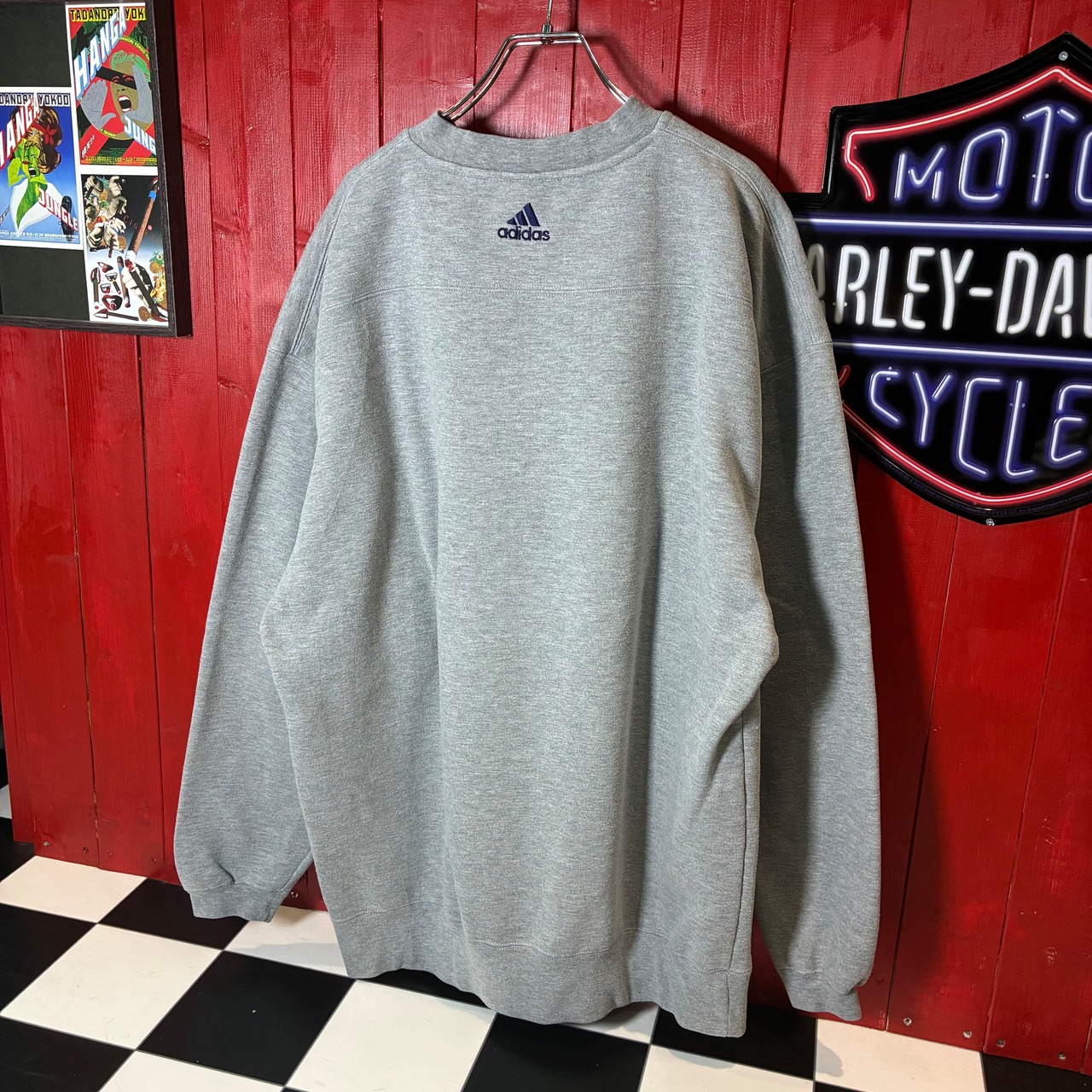 【adidas × NOTRE DAME】カレッジロゴスウェット グレー