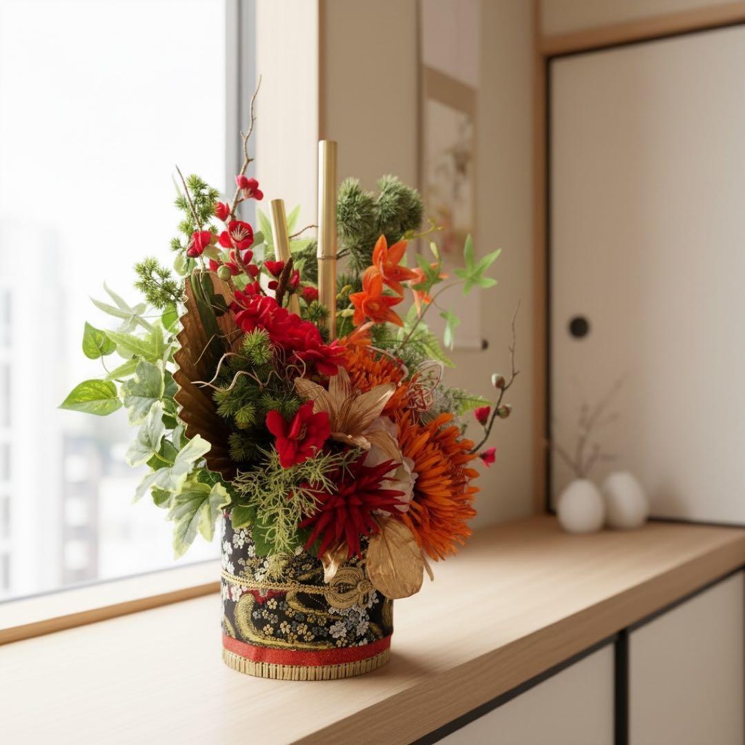 豪華帯締めの迎春門松 Lサイズ｜舞う鶴と咲き誇る菊の正月アレンジ