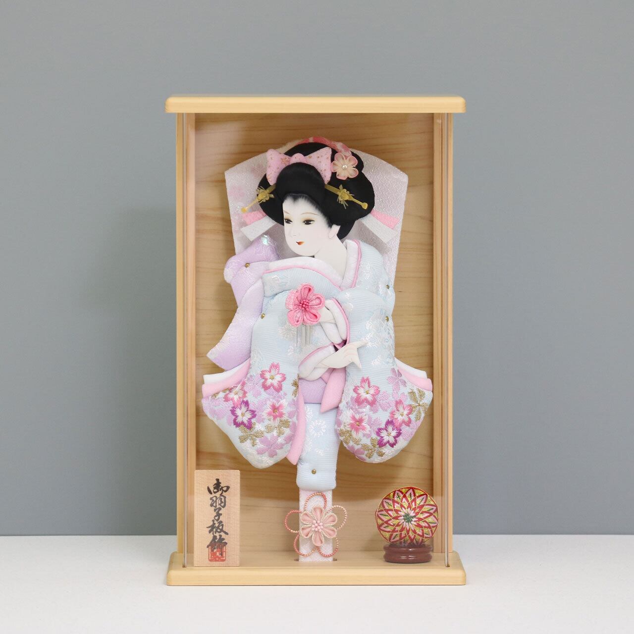 【美月 刺繍振袖羽子板 10号】 羽子板飾り アクリルケース飾り 羽子板|刺繍|花柄|和モダン|コンパクト