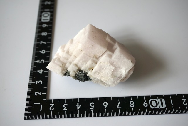 ブルガリア産蛍光カルサイト Fluorescence Calcite / Quartz 1072