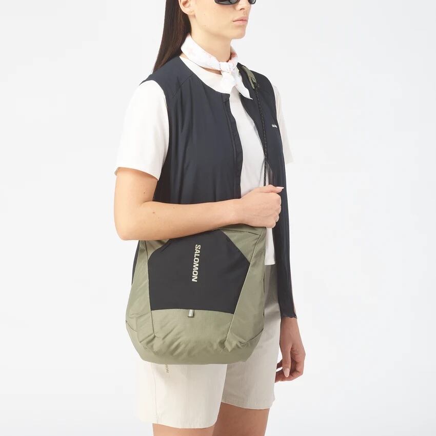 【未使用】SALSATION サルセーション　バッグ　カーキ SALOMON（サロモン）ACS PACKABLE TOTE BAG -DEEP LICHEN GREEN / Tea