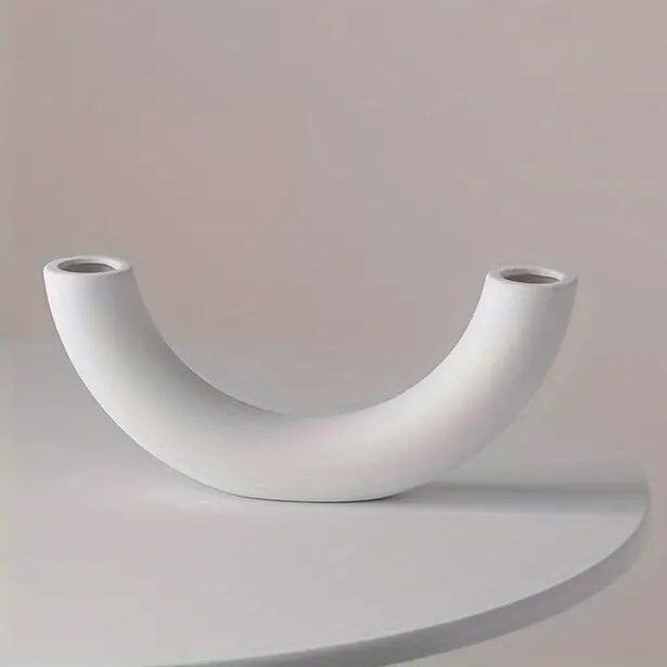 新しいシンプルスタイルの手描きユニークセラミック花瓶 モデルルーム