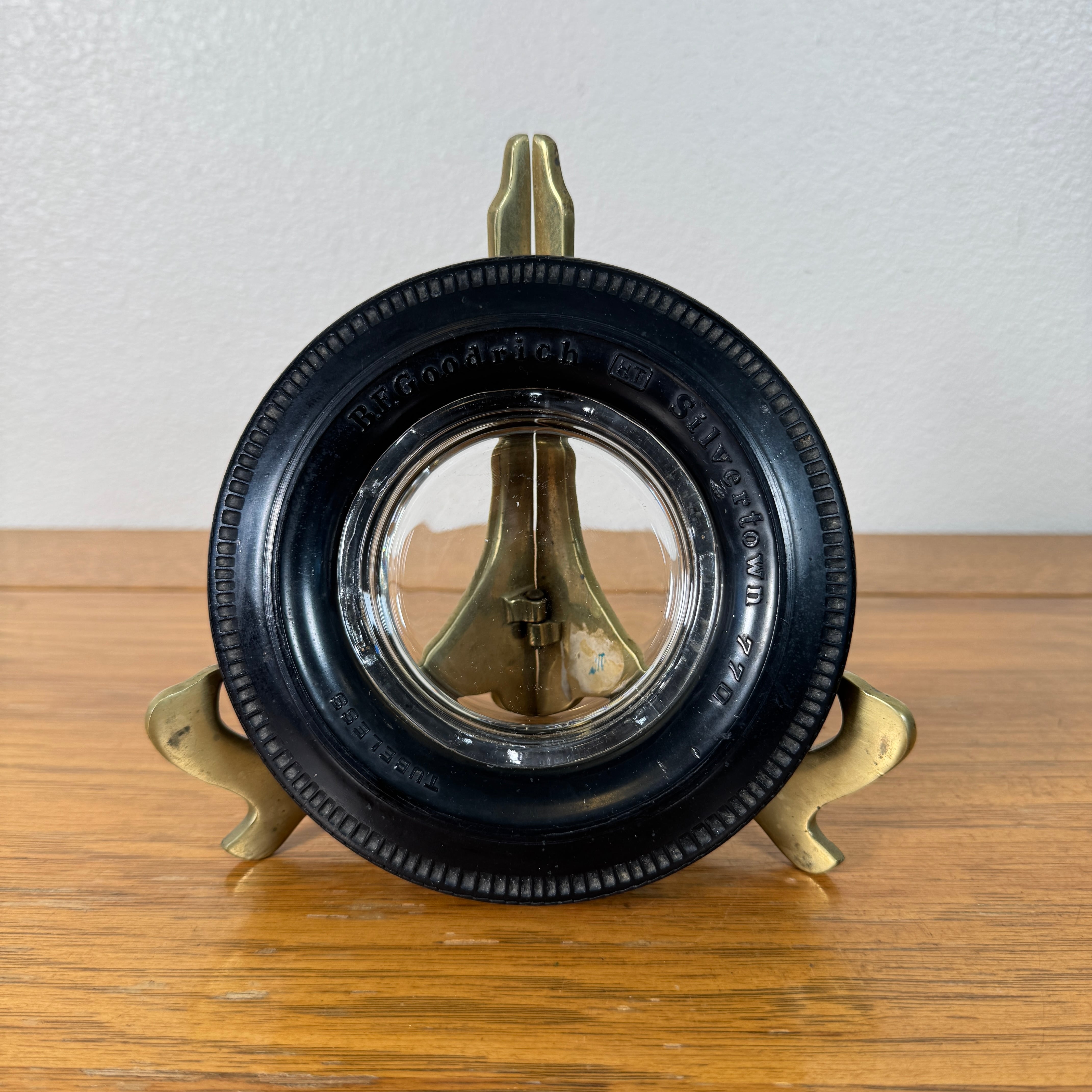 #2041 ビンテージ B.F. Goodrich タイヤモチーフ灰皿