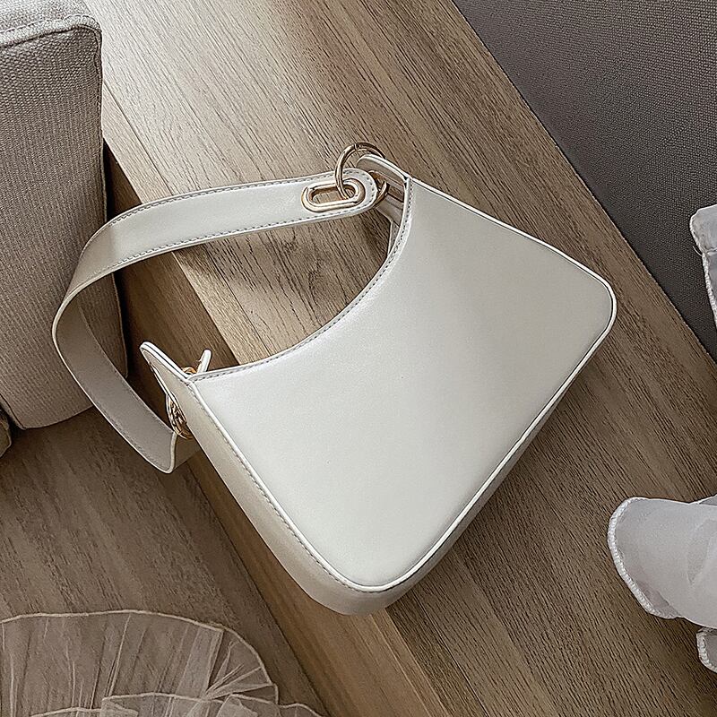 シンプルで用途の広いインレディーススモールバッグ2020新しい流行のファッションテクスチャーショルダーバッグサマーネットレッドメッセンジャーバッグ 手作りハンドバック41813630931