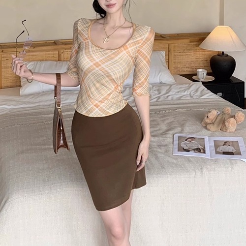 【2点セット】チェック柄Ｕネックトップス＋ソリッドスカート ・72055
