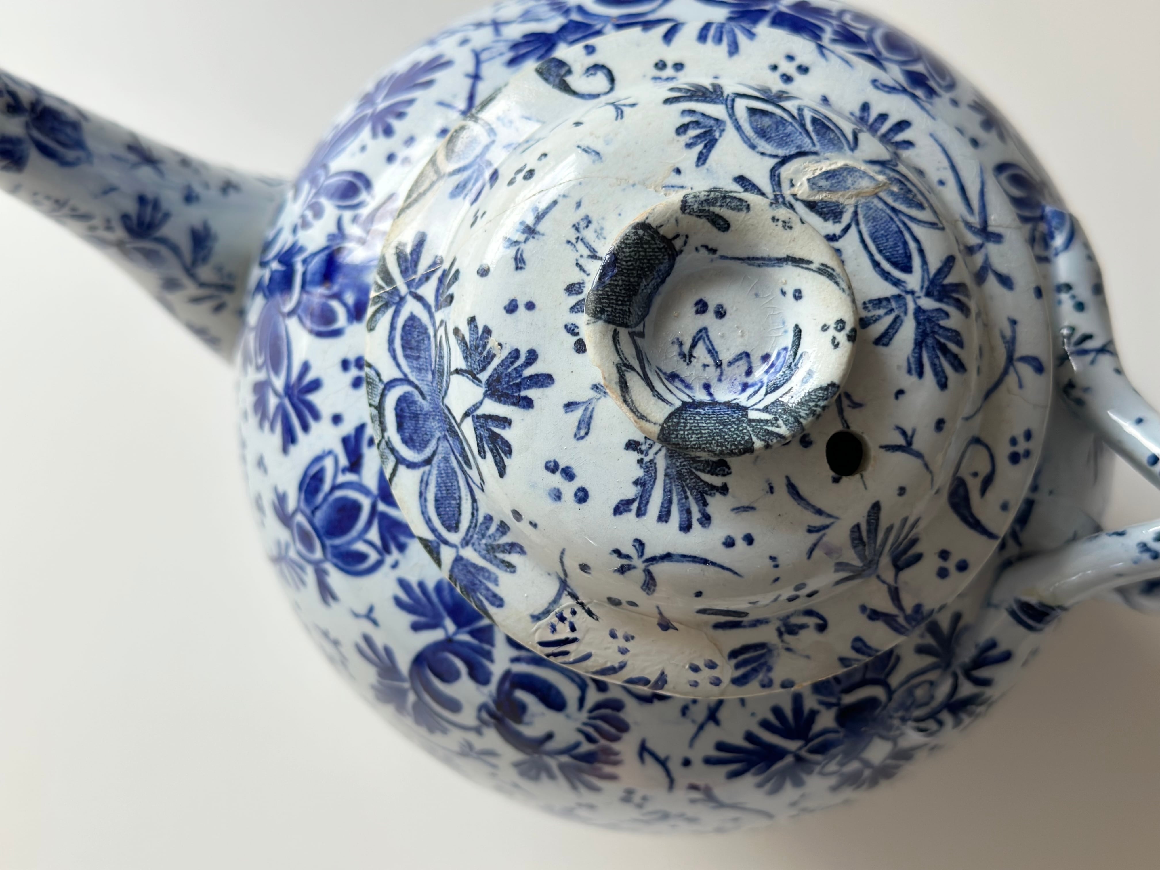 Creil et montereau クレイユモントロー / “NAIS” 花柄の Creil et montereau クレイユモントロー / “NAIS” 花柄の