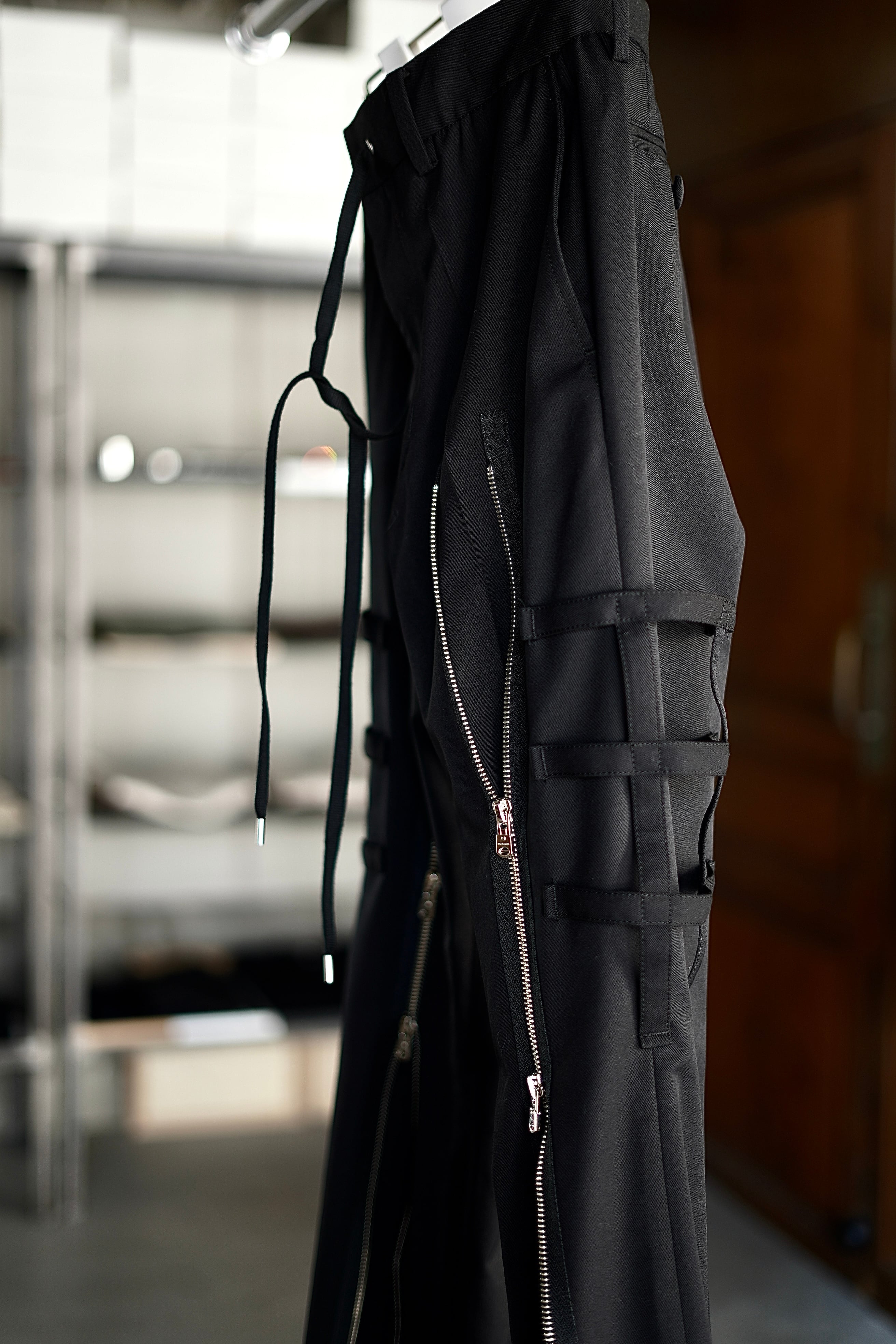 TAKAHIROMIYASHITATheSoloist. / bondage slacks. (Black TAKAHIROMIYASHITATheSoloist. / bondage slacks. (Black