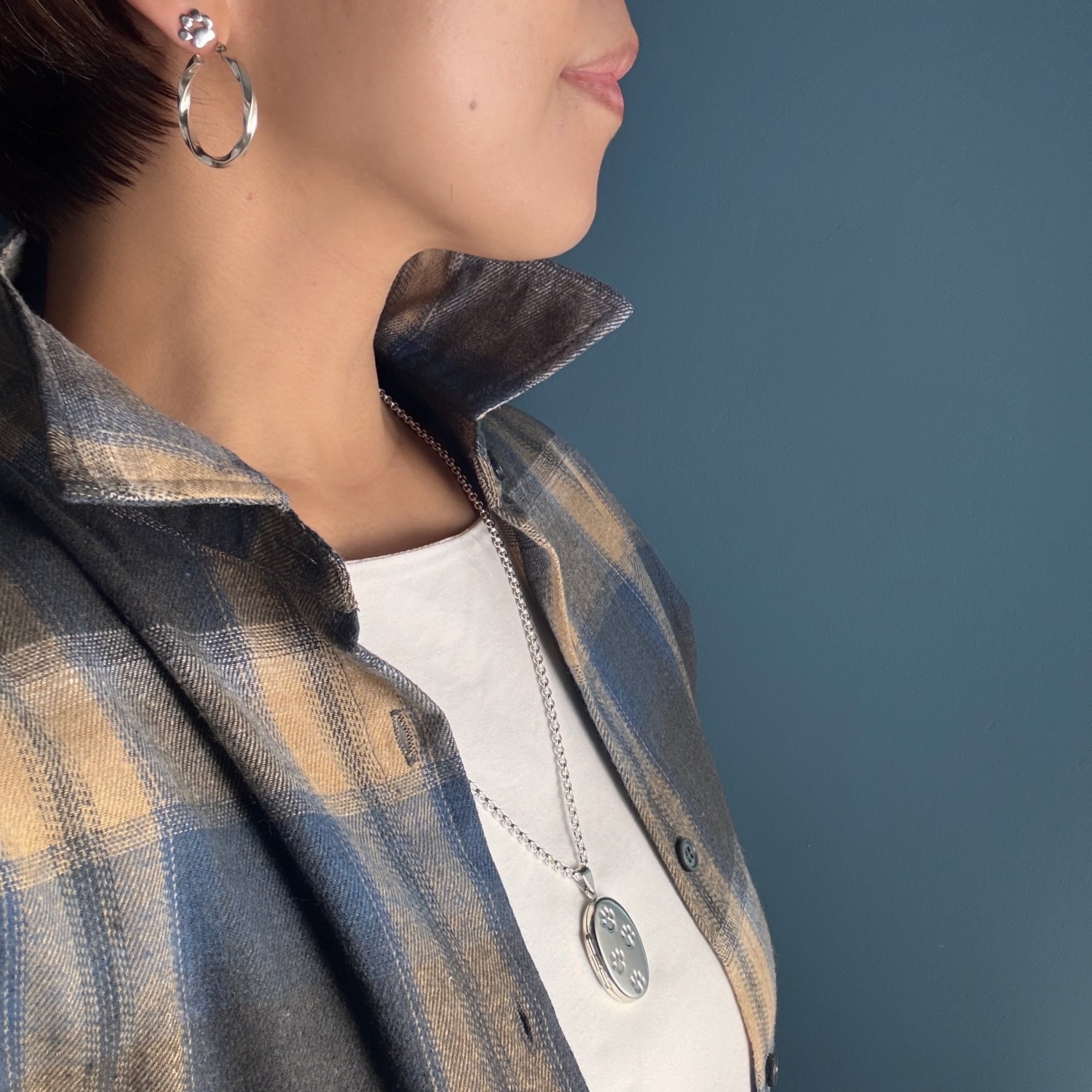 再入荷】オーバル 肉球 ロケット ペンダント （チェーンオプション