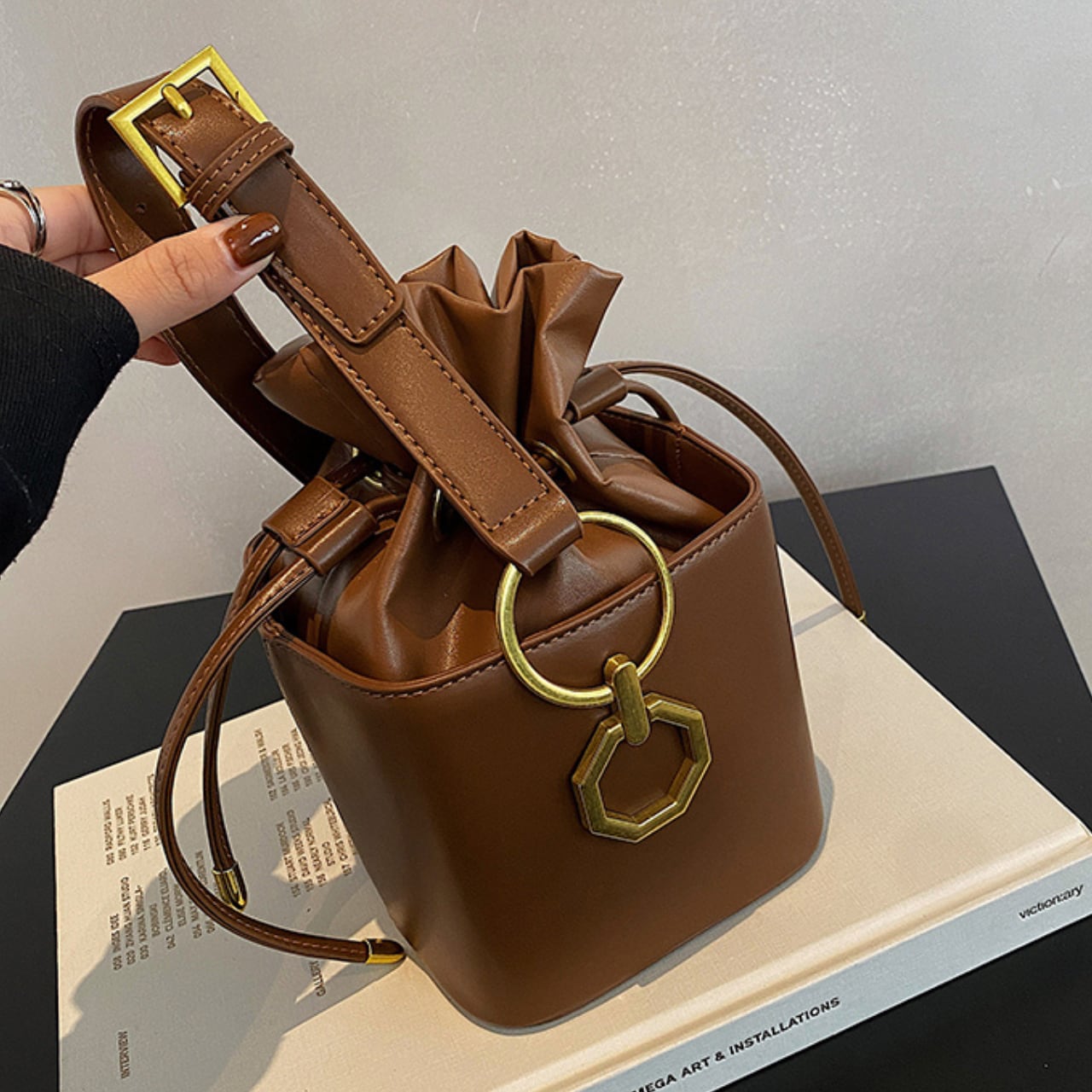 Square Bucket Hand Bag L00646