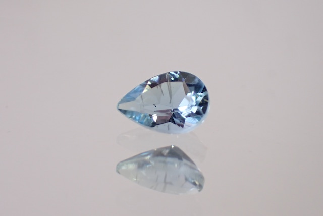 サンタマリアアクアマリン　0.41ct　 [D9-53]