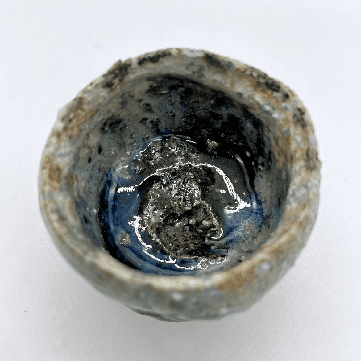 今西公彦 黒丹波ぐい呑 今西公彦 黒丹波酒呑A – 窯と土～Kama-