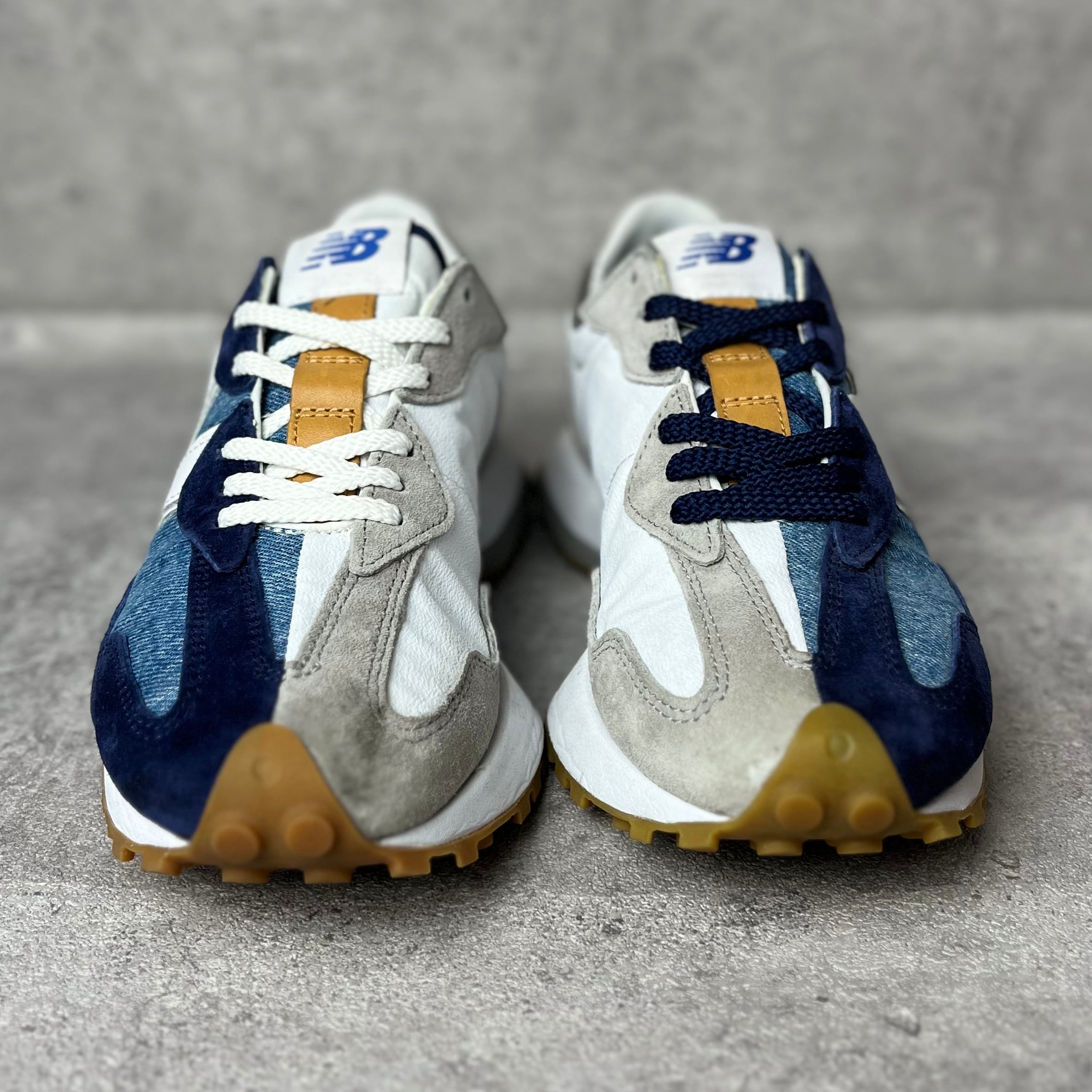 Levi's × NEW BALANCE MS327LVA