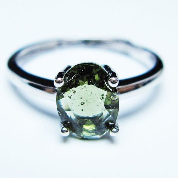 モルダバイト リング モルダウ石 指輪 フリーサイズ 14号 一点物 メール便可 [M便 1/20] 199-691