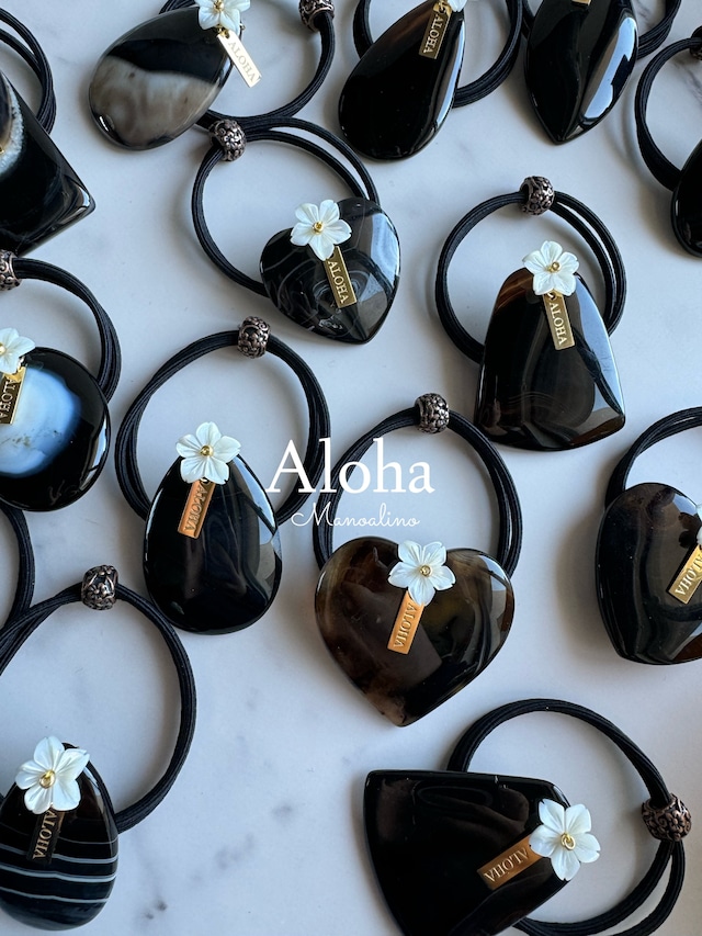 Black agate×Plumeria hair accessory(ブラックアゲート瑪瑙天然石×プルメリアヘアゴム)