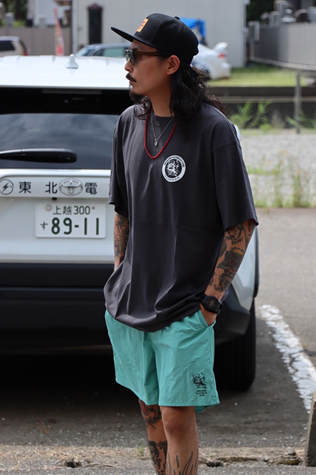 SLINK(スリンク) "WEEKEND ALCOHOLIC CLUB Circle Logo Sticker"