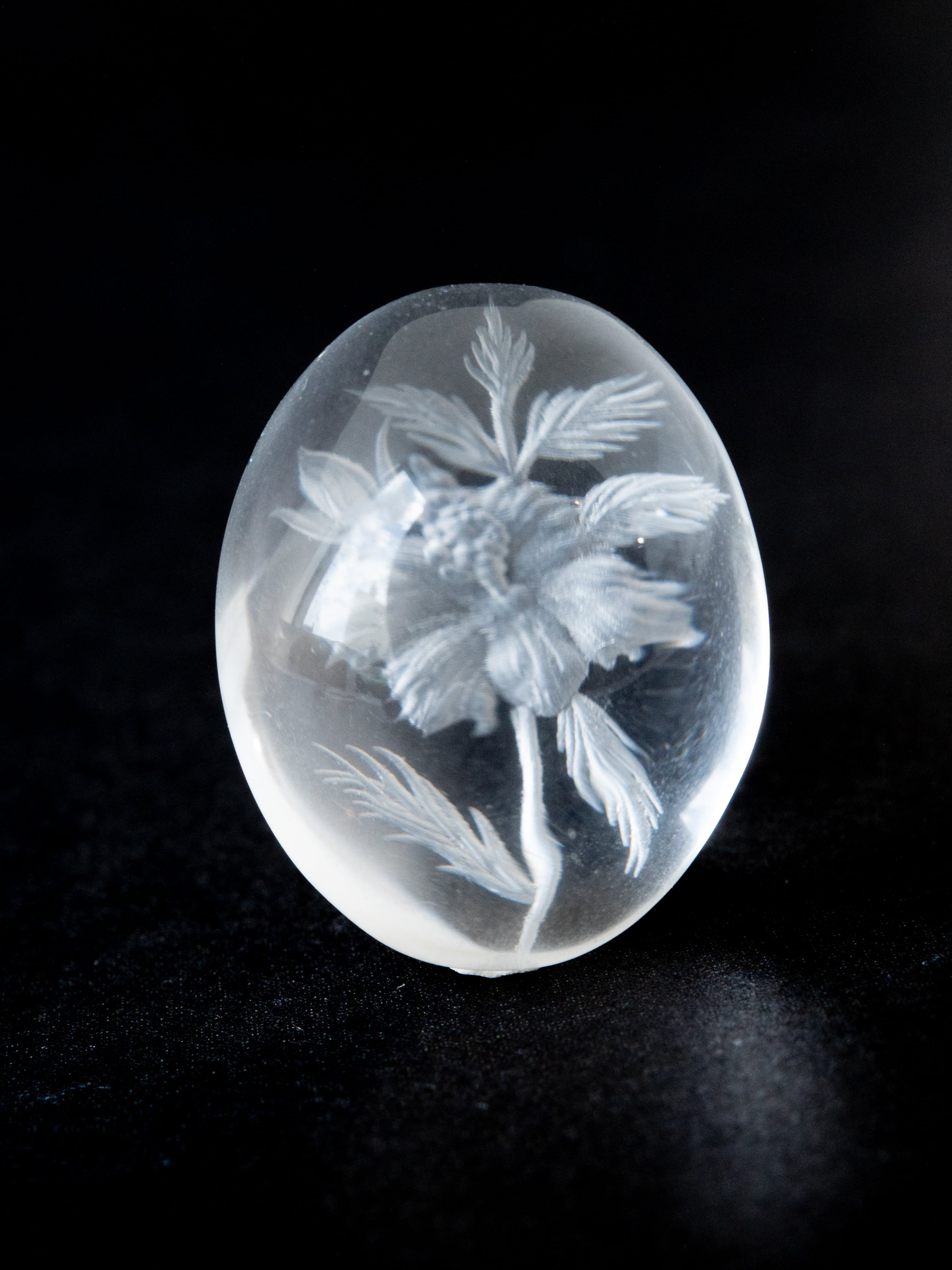 ハンドカービングクォーツ - a07