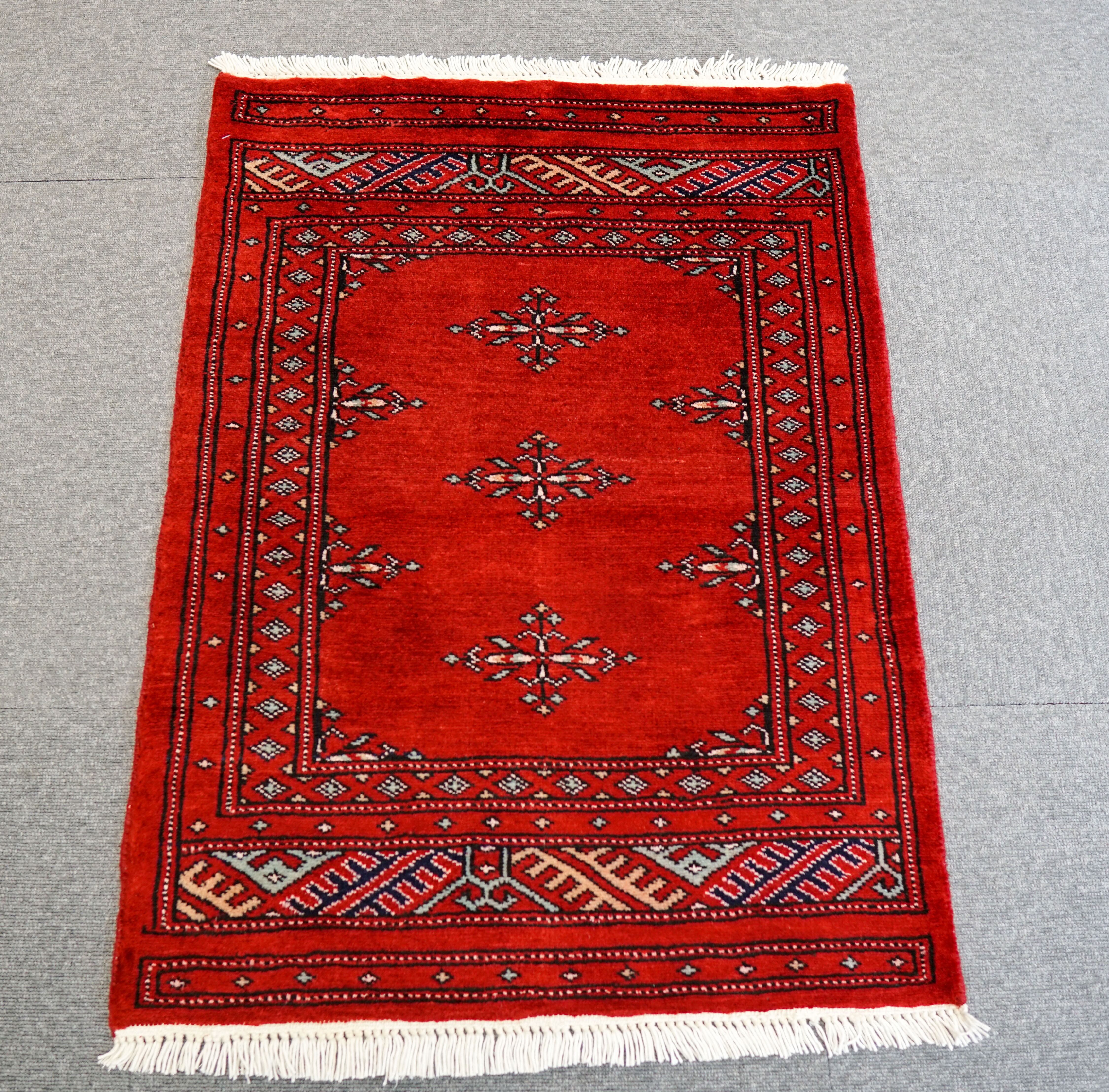 80×61cm【パキスタン手織り絨毯】 | Decorworks