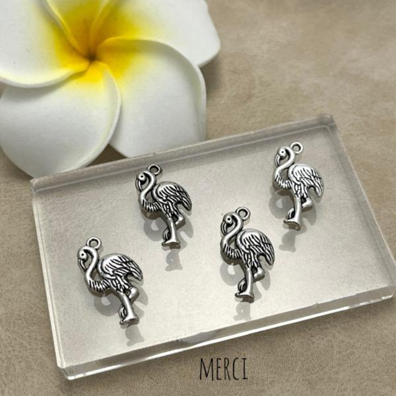 【2個】フラミンゴミニチャーム