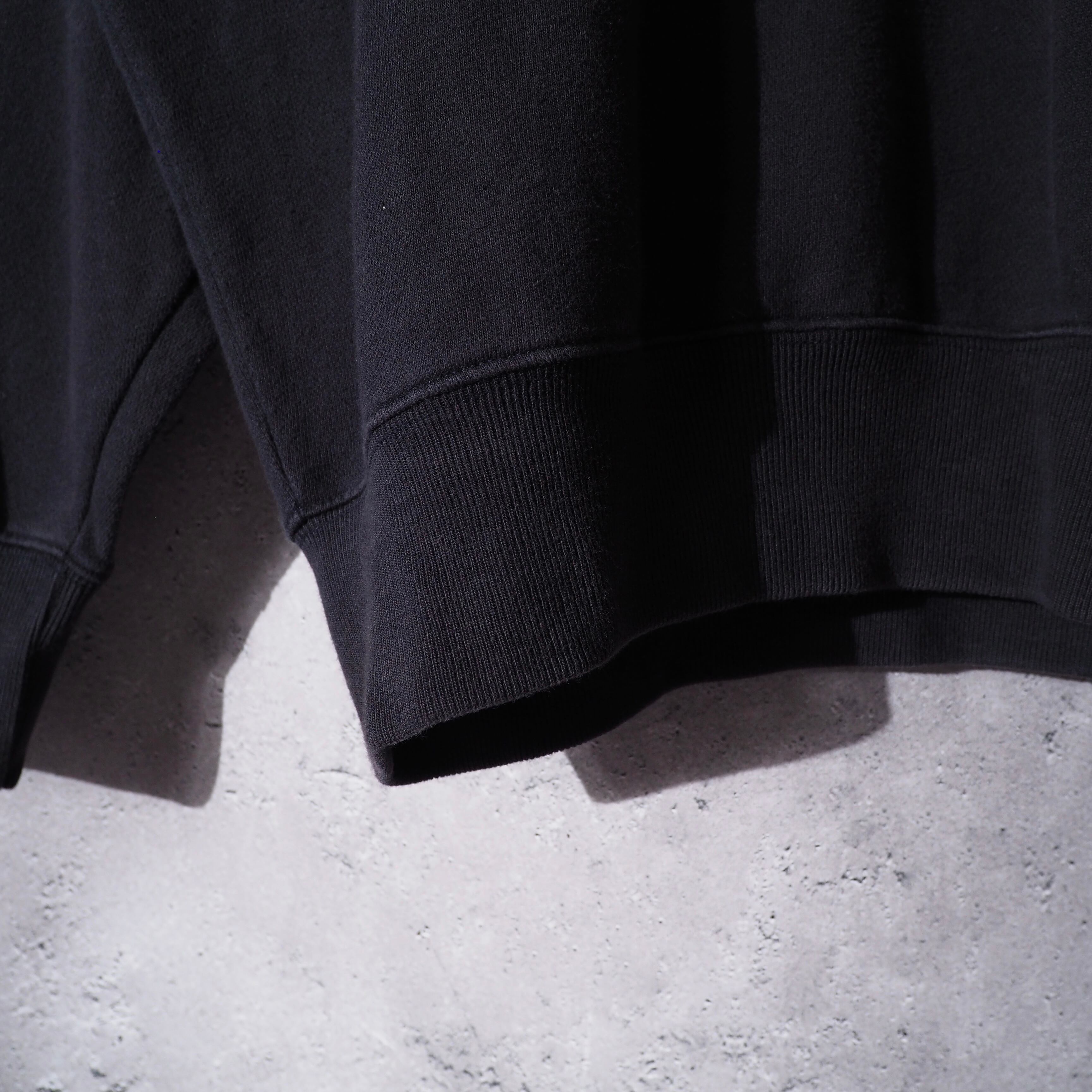 ” Champion ” logo printed sumikuro color sweat shirt