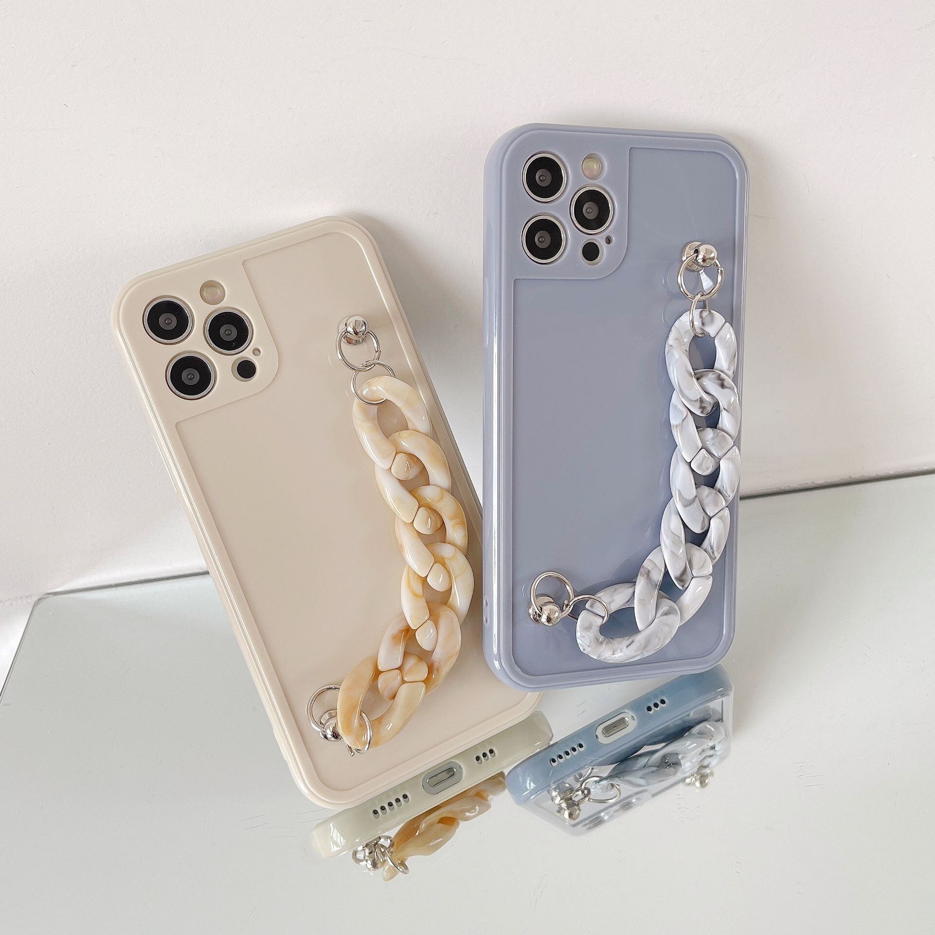 おしゃれに落下防止◎グレー 大理石風チェーン キーリングハンガー 無地 スマホケース ND-14422