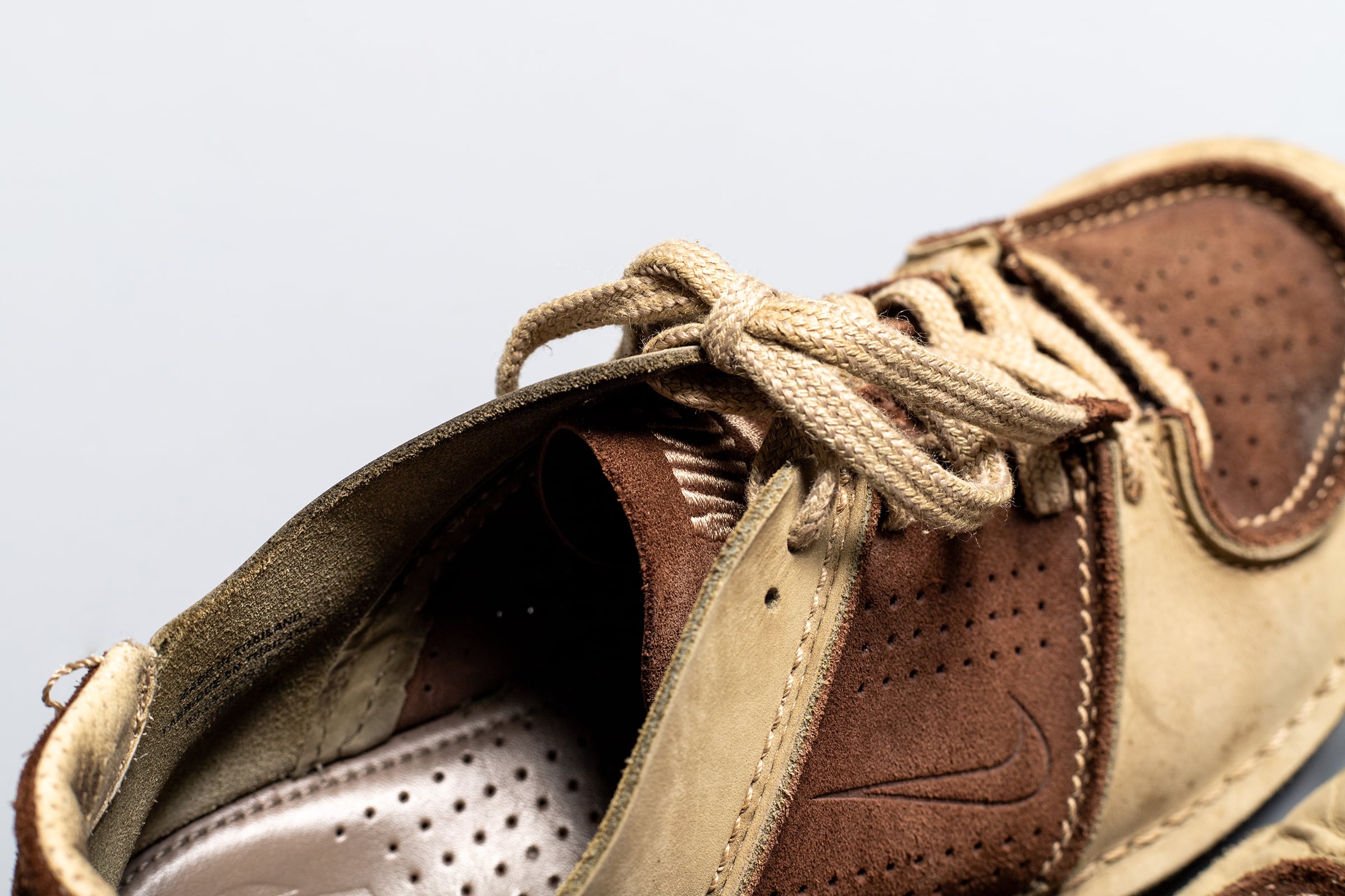 NIKE CONSIDERED BB LOW | PLAYGROUND | スニーカーショップ