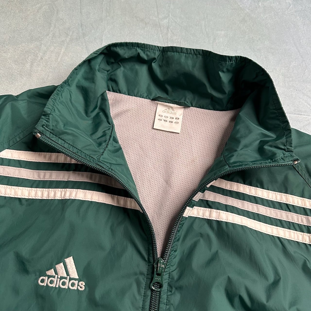 adidas 緑色 ストライプ ナイロンジャケット XXL adidas アディダス ナイロンジャケット ドローコード付き スリー