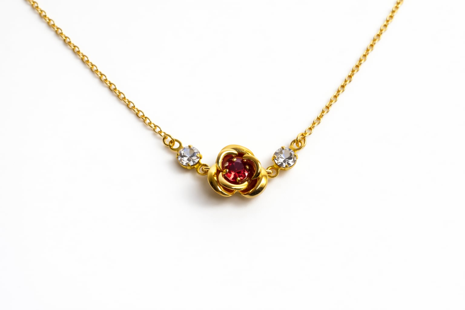 宝石ローズ ネックレス ― 宝石を抱く、永遠の薔薇 ―