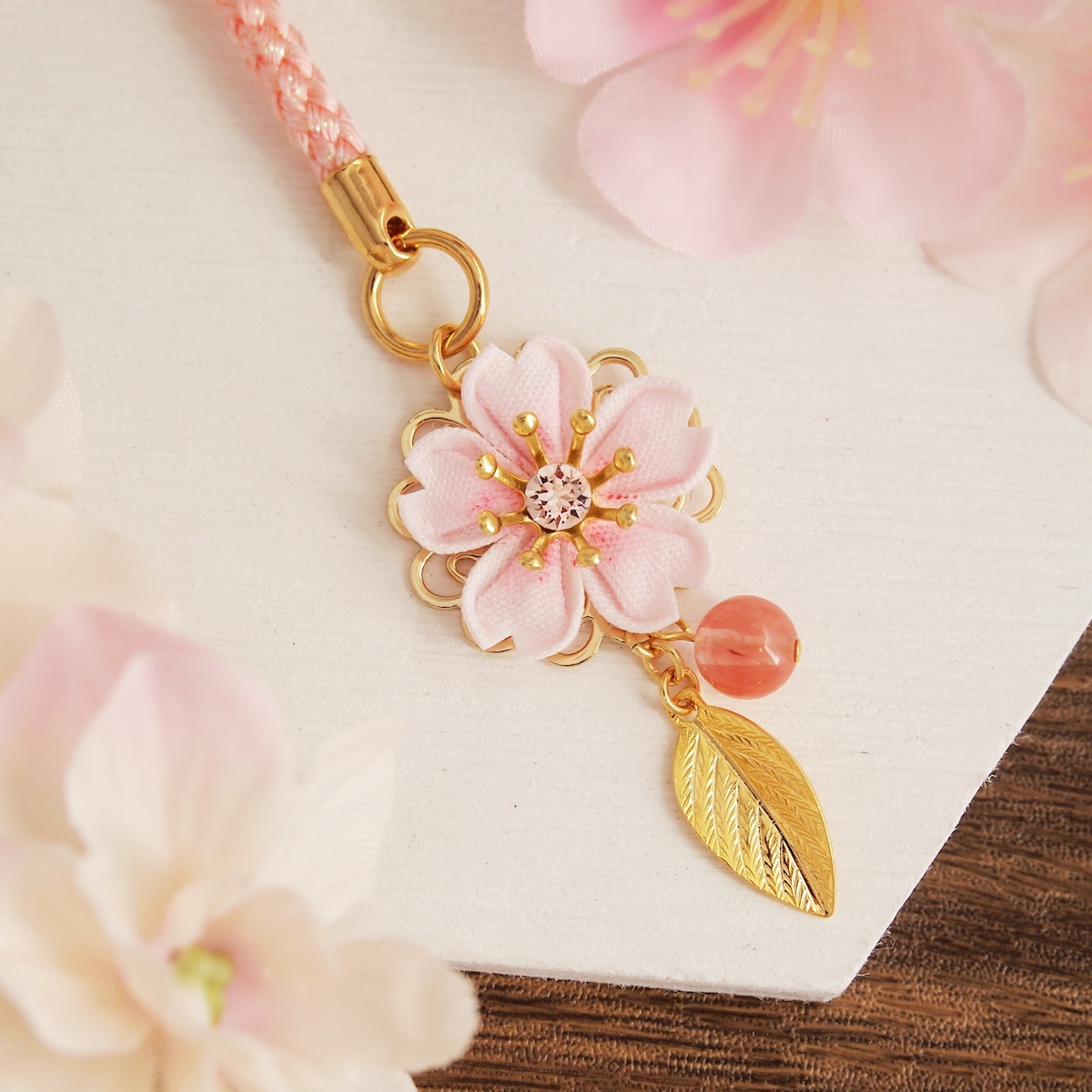 つまみ細工＊ 桜のストラップ ~花の宴~ 】---キーホルダー/フラワー