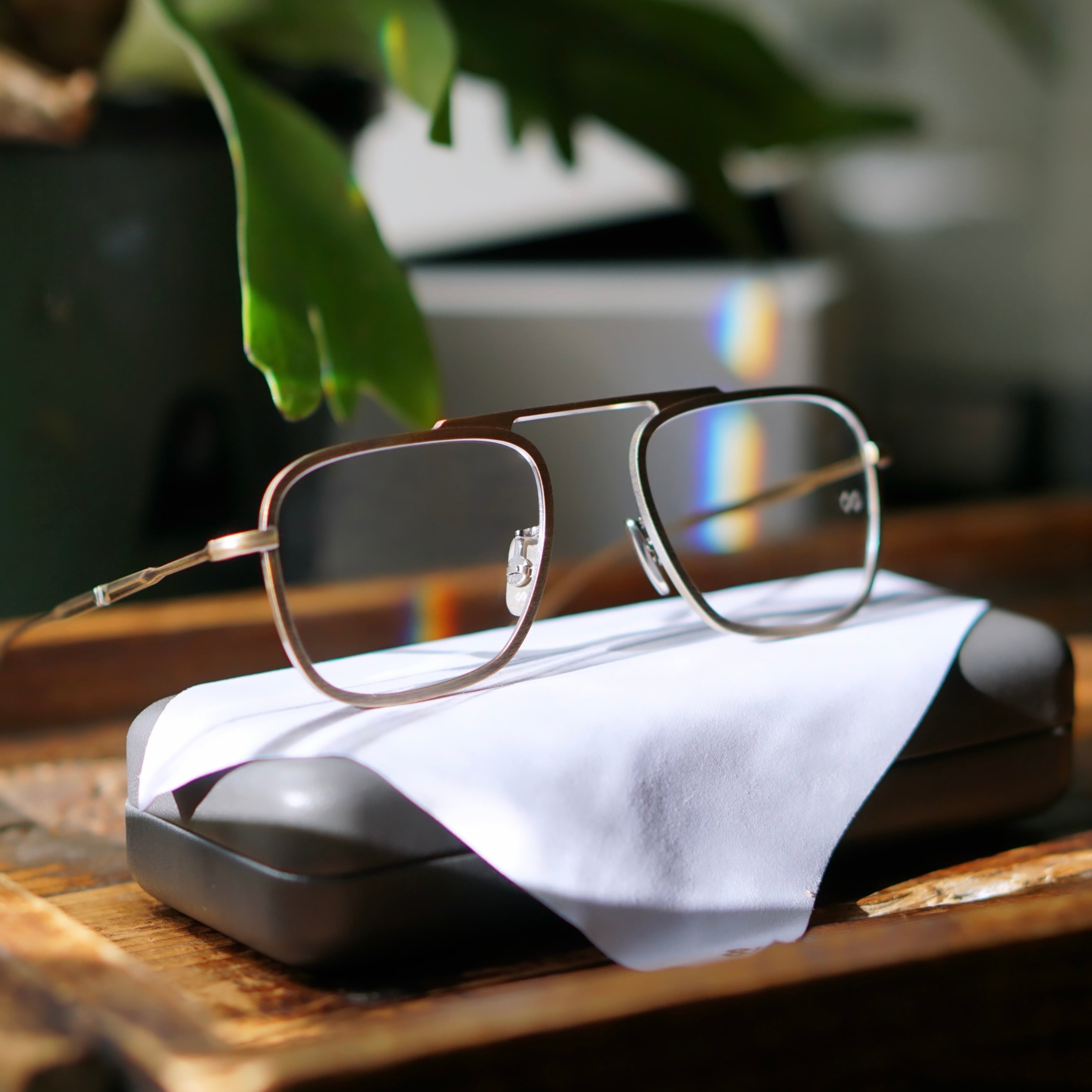 OG×OLIVERGOLDSMITH ゴールド スクエアサングラス ツーブリッジ OG×OLIVER GOLDSMITH / オージーバイオリバーゴールドスミス KEY X