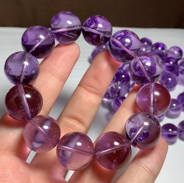 4.希少な大玉☆超透明☆ライトカラーアメジスト・ブレスレット