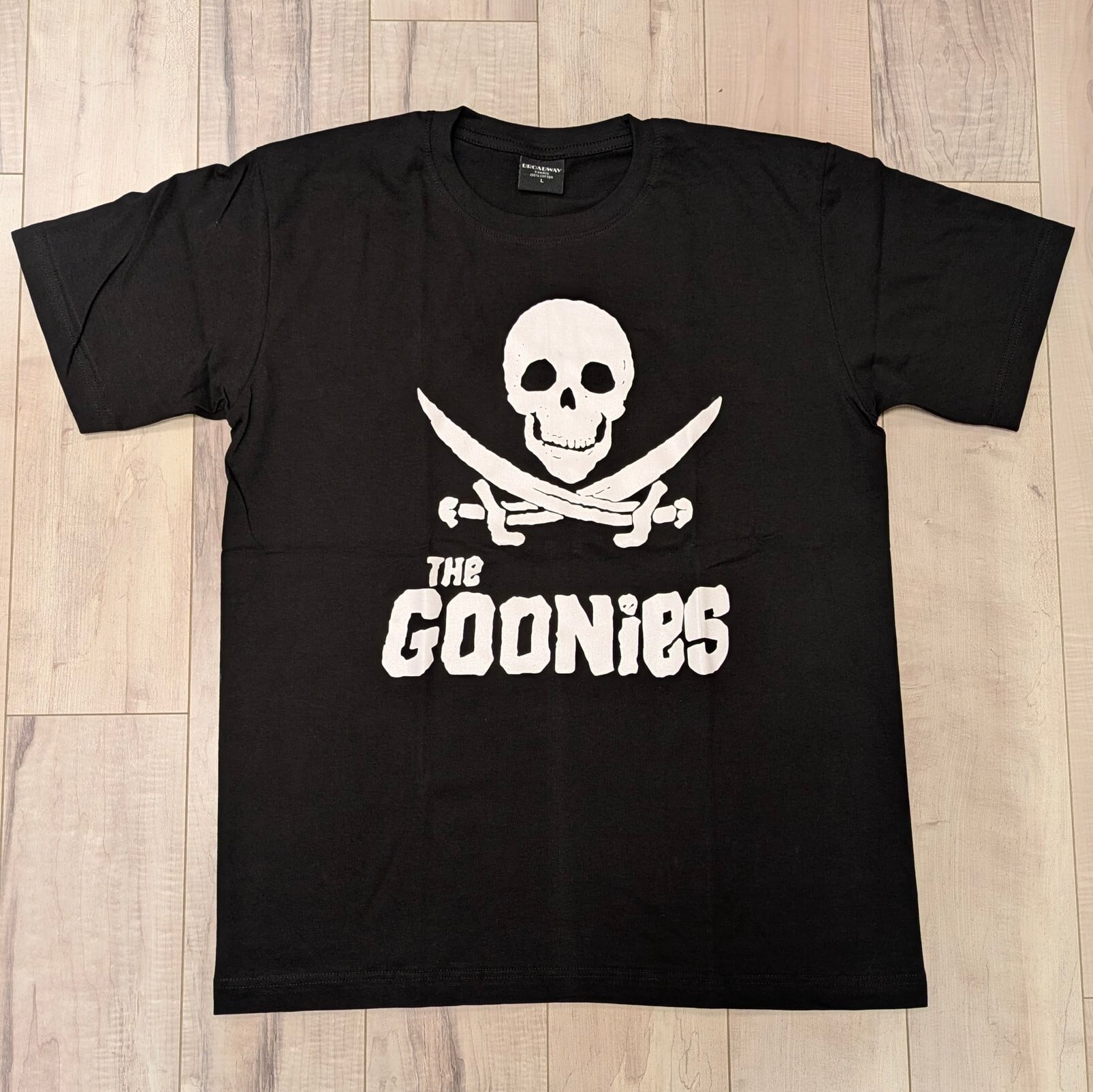 【 グーニーズ（THe GOONiES）】映画Tシャツ / Tシャツ〚アメリカン雑貨 アメトイ〛