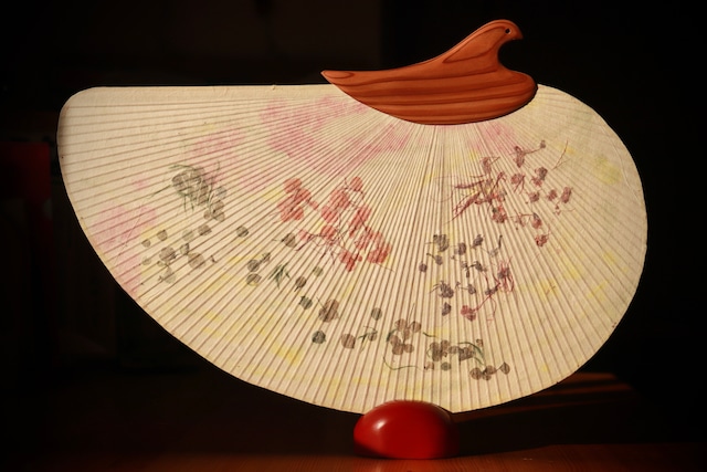 江戸仕立て都うちわ千鳥型【松崎和紙(長野県)】Edo-style plover-shaped Miyako Uchiwa (handy fan)