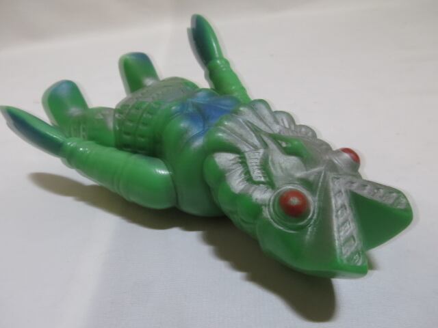 ブルマァク 当時物 怪獣ソフビ バルタン星人 ミドルサイズ ブルマァク 当時物 怪獣ソフビ バルタン星人 ミドルサイズ