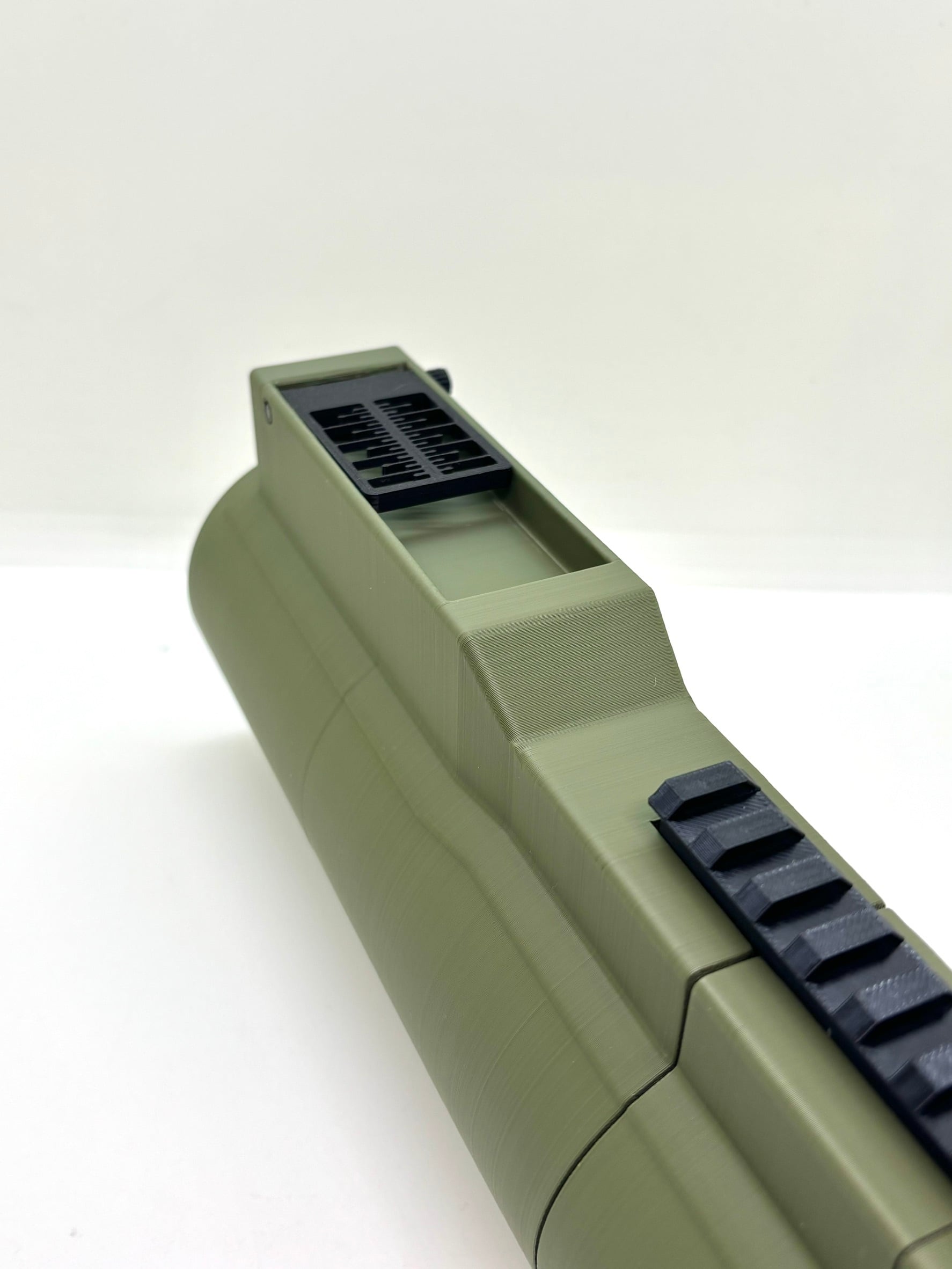 1:1 M72 LAW ロケット レプリカモデル(金属なし、発射機能なし) 1:1 M72 LAW ロケット レプリカモデル(金属なし、発射機能なし) | 3D