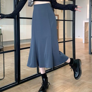 【送料無料】 ロングスカート 3色 色 スカート マーメイドスカート ロング ロング丈 ミモレ丈 ひざ下丈 フレア Aライン シンプル かわいい 大人可愛い きれいめ カジュアル 大人 上品 おしゃれ お洒落 レトロ こなれ感 コンサバ系 ラフ 抜け感 モード系 無地 秋 30代 40代 レディース 女性用 ママ ママ服 お出かけ お呼ばれ パーティー 休日 お茶会 女子会 授業参観 着回し 普段使い 重ね着 韓国 韓国系 ファッション コーデ スタイル 楽ちん 体型カバー 美脚 定番 プチプラ 着痩せ