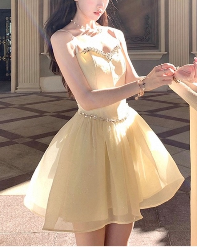 ビジューイエローシャイニーバレエワンピース 25W08419