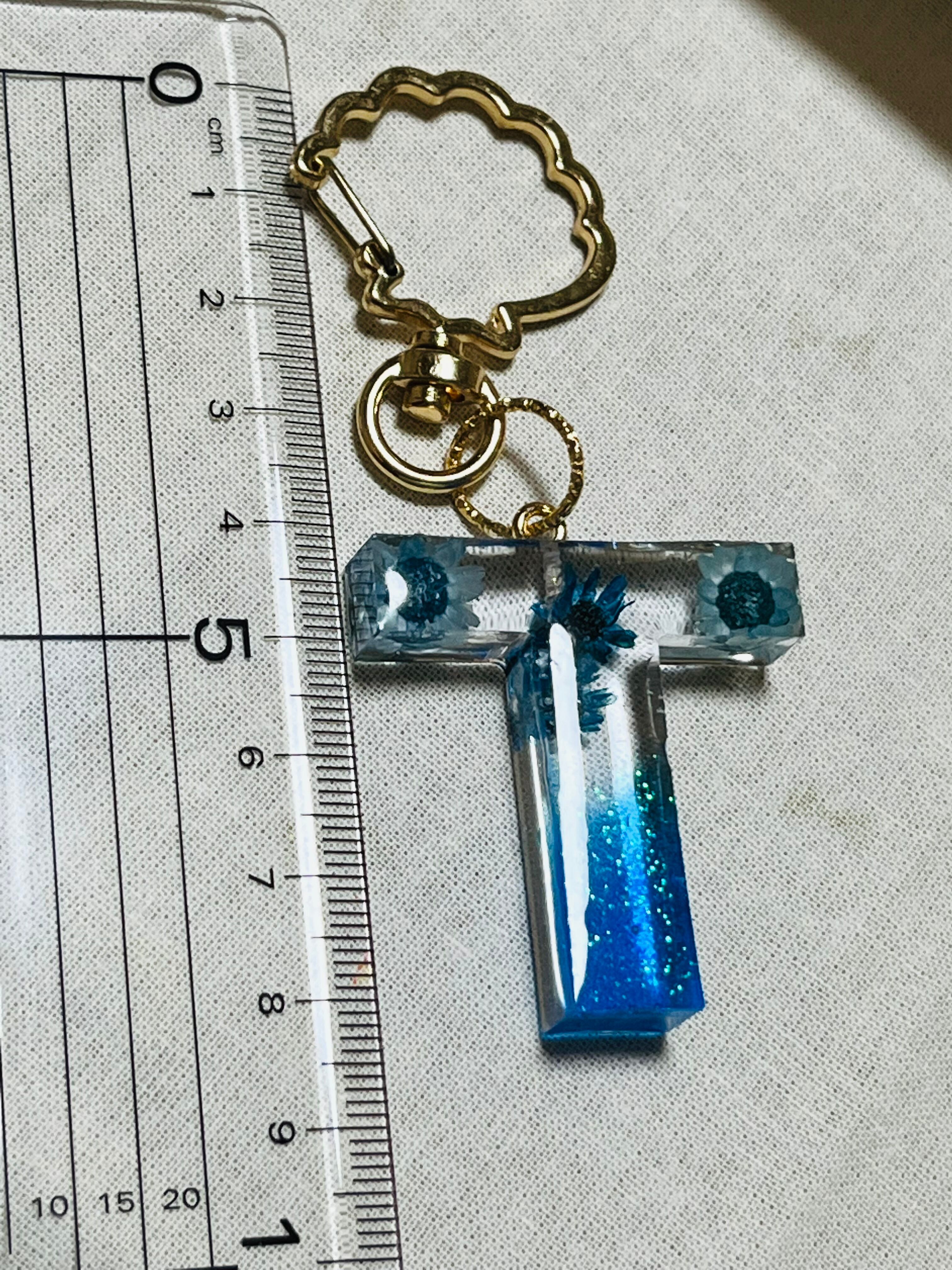 いちごのイニシャルキーホルダー | PAY ID