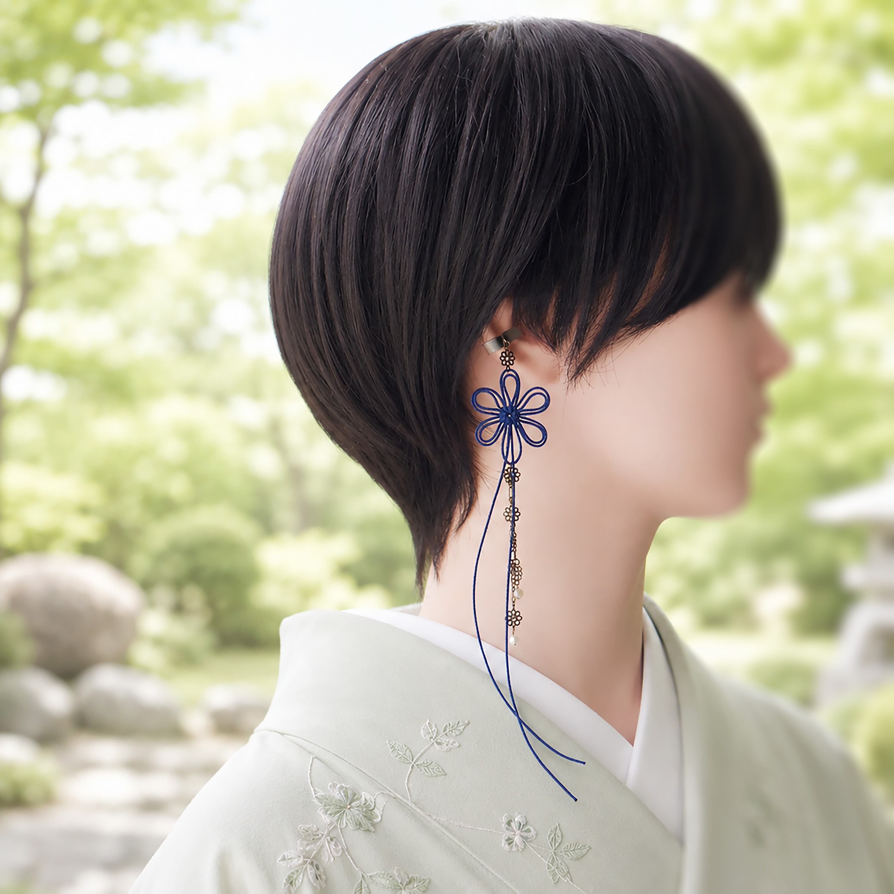 飾り結びかたっぽイヤーカフ「ひとあしこつり・透」【軽量和風】浴衣・着物・日常使いに。
