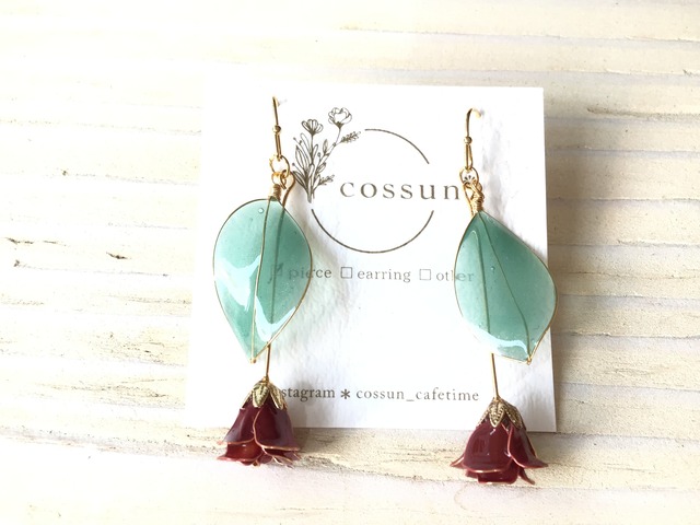 【イヤリング変更可能】cossun*/バラのピアス