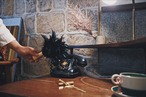「HANDS」台湾職人手作り・ブラックフェザー（黒羽）毛ばたき