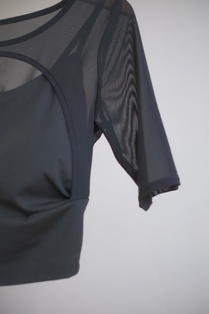 Mesh Cutout Layered Top / BLACK