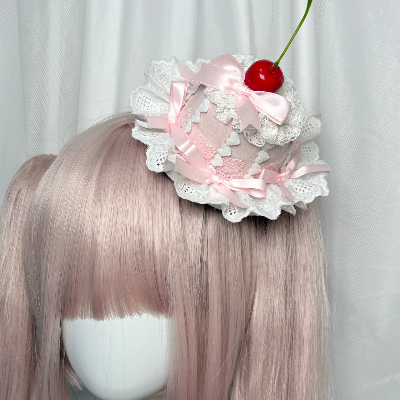 ♡【全4色】スイートお茶会 ちょこんとチェリーのフリルリボンケーキ風ミニハットヘアクリップ black ♡