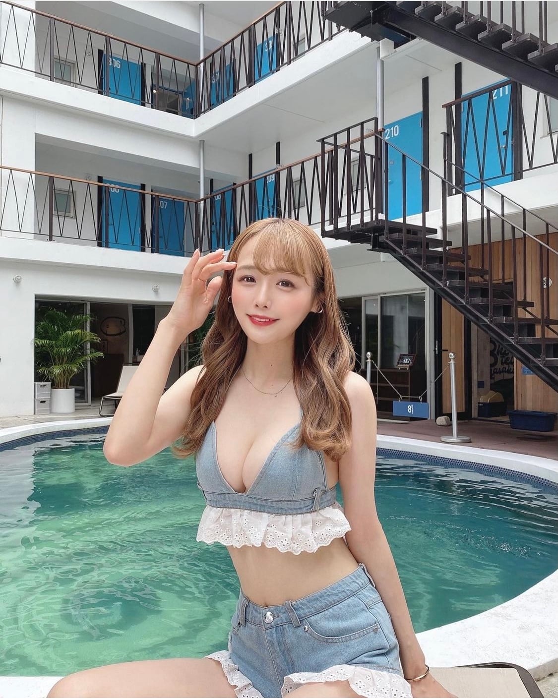 まりん『タグ付き』VEATM ビートム グラデーション水着 ショートパンツ 人気NO.19】デニム×レース⭐︎ショートパンツ水着 22n | ANDESIR