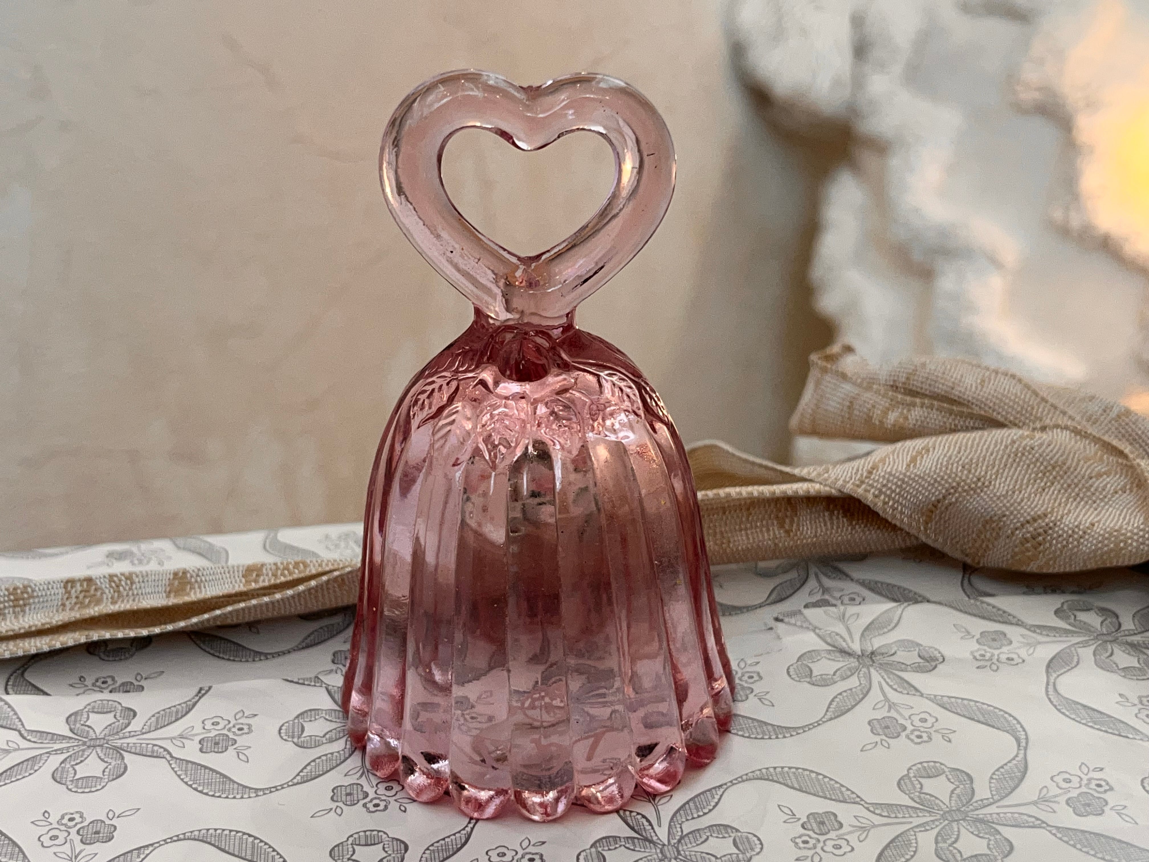 フェントン クリスタルピンク手書き花柄ハートベル | アンティーク
