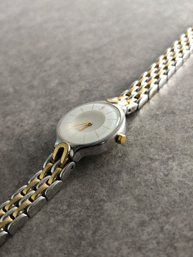 Yves Saint Laurent イヴ・サンローラン 腕時計 ゴールド シルバー ラウンド ステンレススチール 5421-H08070 クウォーツ vintage ヴィンテージ オールド nmsz84