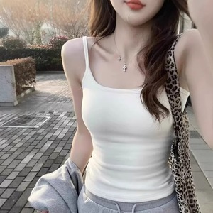 細ストラップ ラウンドネック キャミソール レディース トップス プルオーバー インナー ミディアム 袖なし ノースリーブ 襟なし スリム 細身 かわいい 大人可愛い きれいめ シンプル カジュアル おしゃれ こなれ感 ベーシック 無地 春 夏 秋 冬 ママ 通勤 学生 学校 通学 お出かけ 旅行 公園 女子会 休日 ショッピング カフェ 重ね着 普段使い 着回し レイヤード サイズ展開 白 ホワイト 黒 ブラック グレー ベージュ ワインレッド